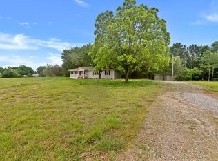 268 Tweedy Bird Ln, Whitewright, TX 75491