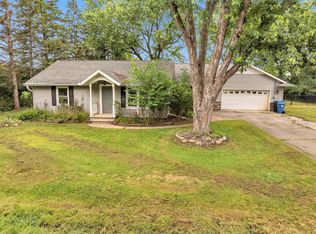 1618 W Paynes Point Rd, Neenah, WI 54956