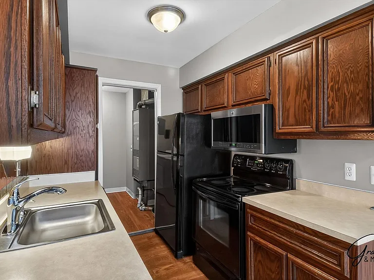 15834 N Franklin Dr — Photo 9