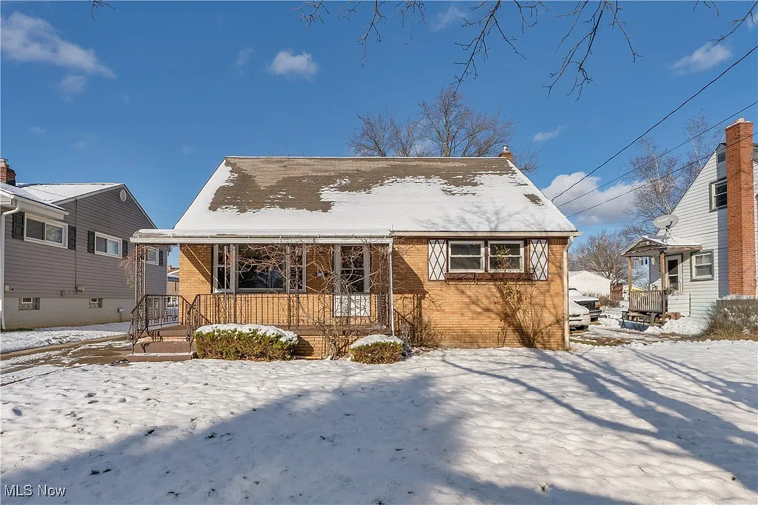 1122 Inverness Ave photo 1