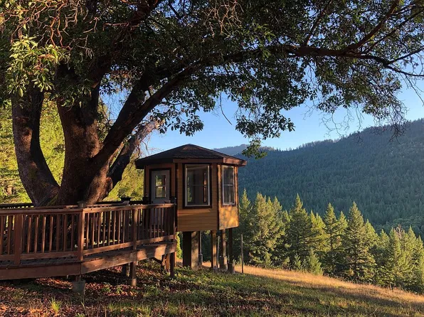1 Thomas Rd, Miranda, CA 95553