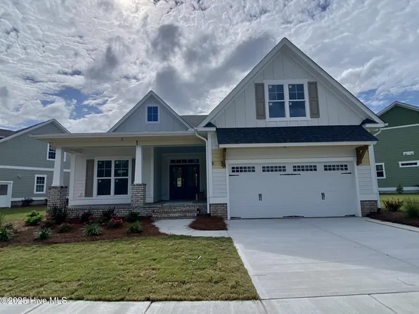 3377 Island Lakes Drive, Oak Island, NC 28461