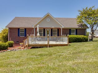 65 Sulphur College Rd, Hartsville, TN 37074