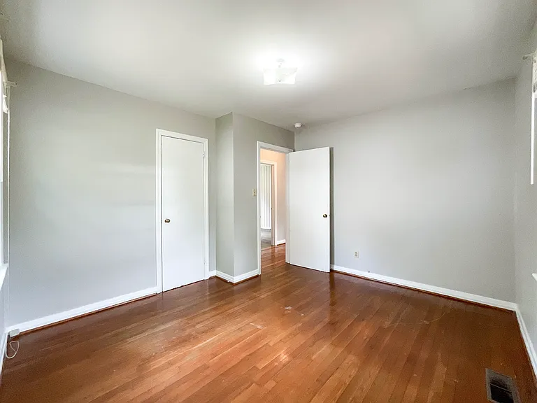 1834 Findlay St — Photo 13