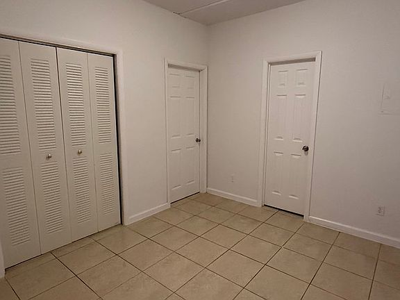 5th image of 3611 N Dixie Hwy #3635