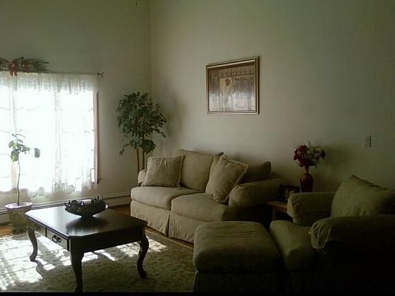 Formal Living Room view2