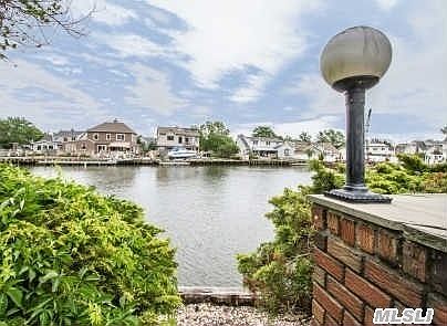 4th image of 151 Whitewood Dr