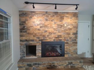 6930 Carriage Hill Dr APT 204, Brecksville, OH 44141