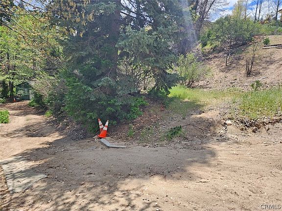 3rd image of 183 Alder Ln