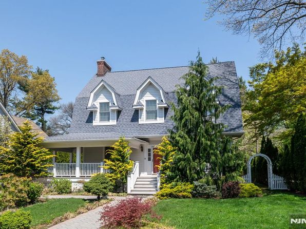 189 Park Ave, Leonia, NJ 07605