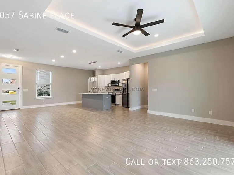 1057 Sabine Pl — Photo 12