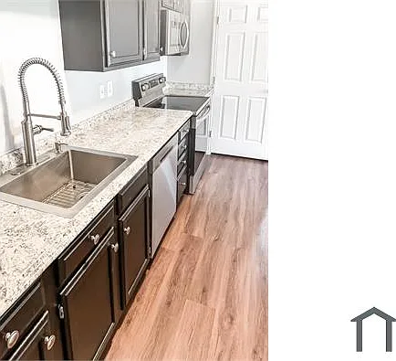904 Swallow Crest Ct #D — Photo 20