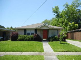 9012 Inez Dr, River Ridge, LA 70123