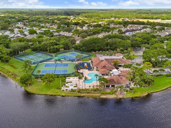 119 Hammocks Court, Greenacres, FL 33413