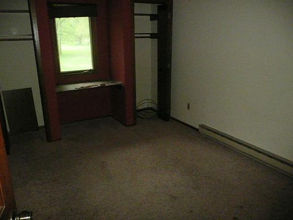4th image of 16616 Mankato St NE