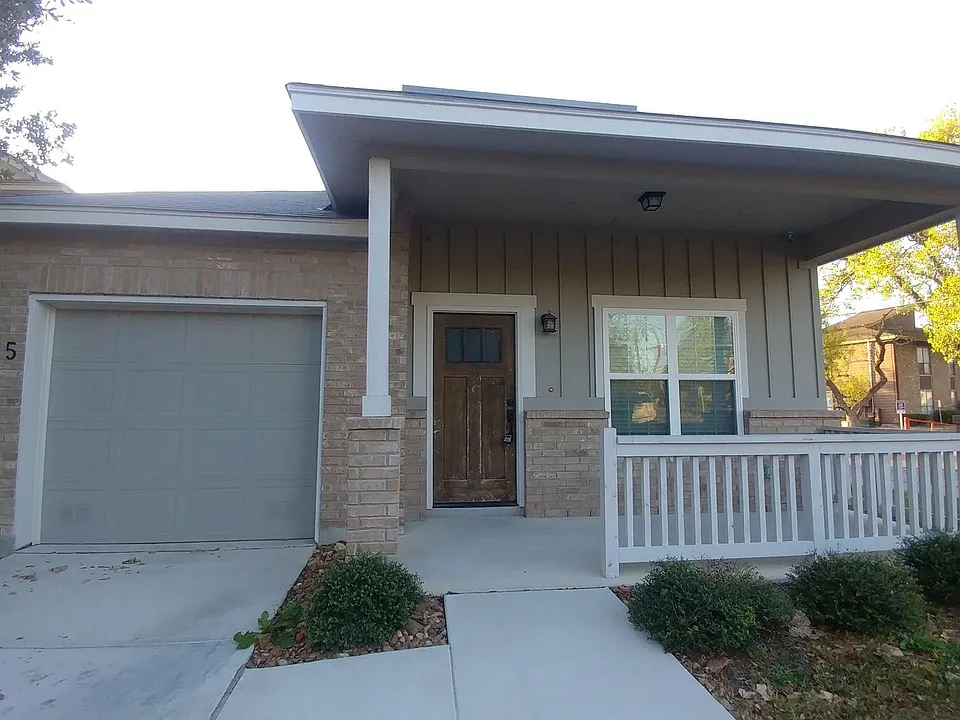 8535 Pecan Cross
