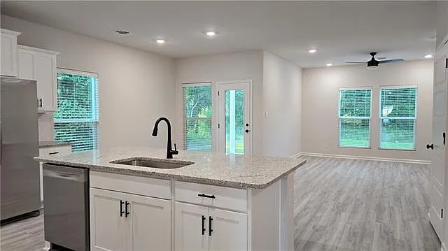 40665 Cara Mae St — Photo 20