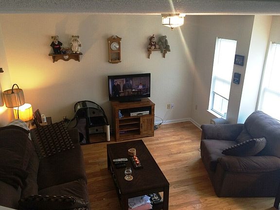 Eat in kitchen with sliders to deck and full bath also on le