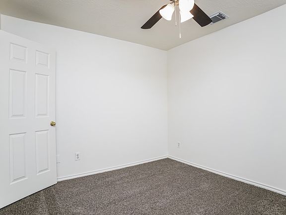 2nd image of 18530 Wolf Creek Trl