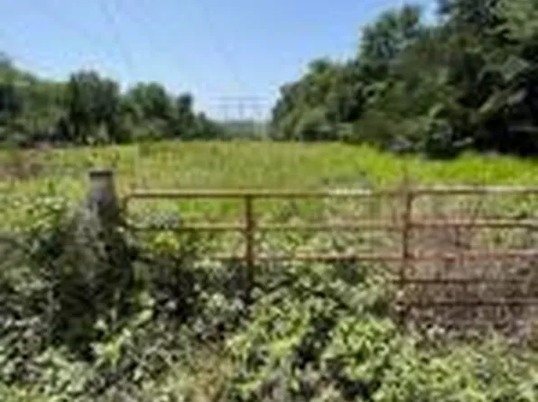 (undisclosed Address), Clarksville, AR 72830