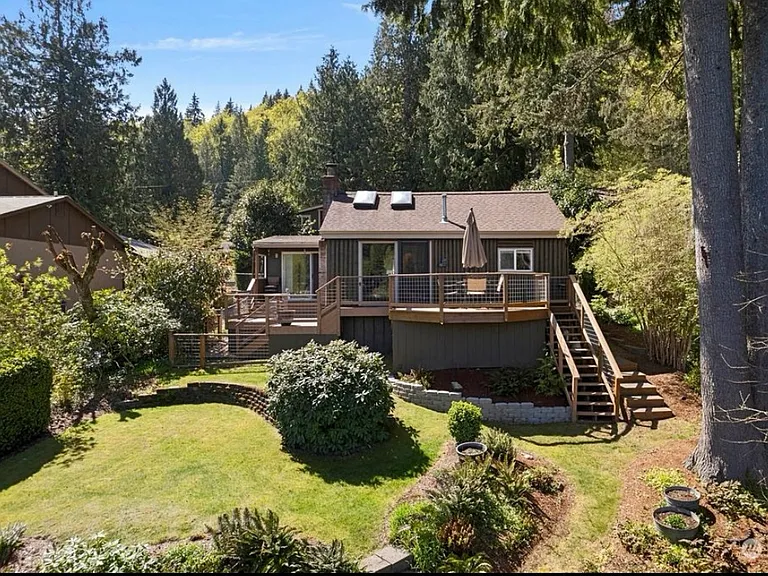 Alder Dr — Photo 7