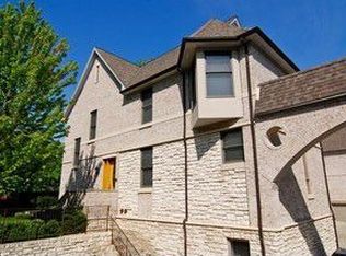 934 Green Bay Rd #10, Glencoe, IL 60022