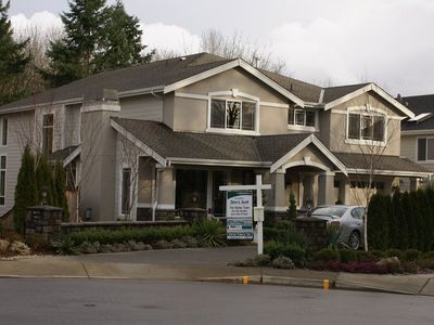 8820 140th Ave SE, Newcastle, WA, 98059