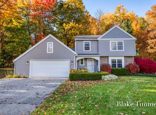 6025 Arroyo Vista Dr NE, Rockford, MI