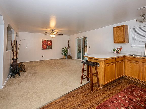 4th image of 5621 Oleander St