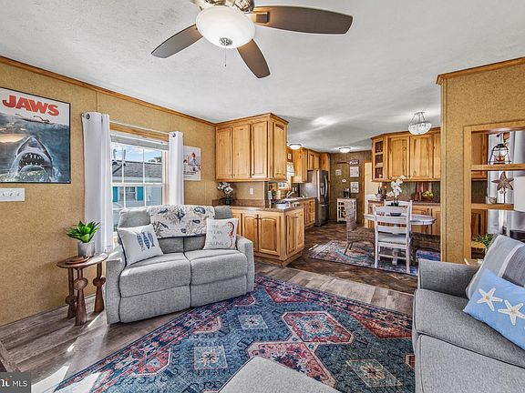 5th image of 7 Spinning Wheel Ln