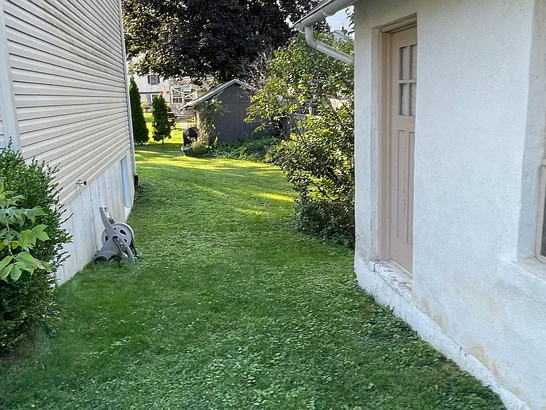 355 Adrain St — Photo 6