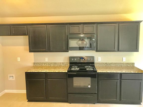 4th image of 712 Woodcrest Dr