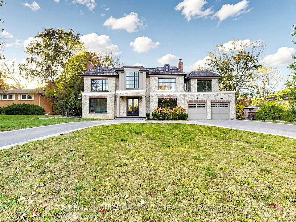 1427 Lakeshore Rd W