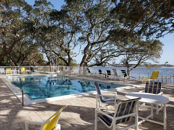 209 W Miracle Strip Pkwy APT D207, Mary Esther, FL 32569