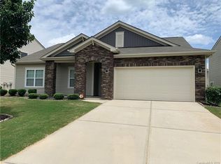 13321 Hunting Birds Ln, Charlotte, NC 28278