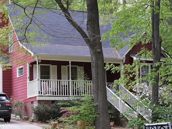 3rd image of 107 Bonaparte Drive