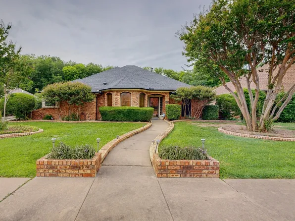 605 Robin Meadow Dr, Desoto, TX 75115