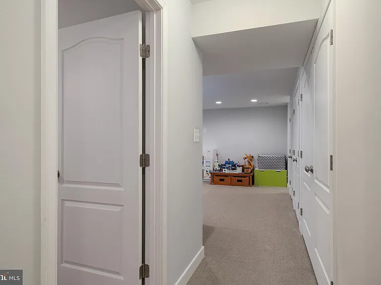 132 Pineview Ave #B — Photo 27