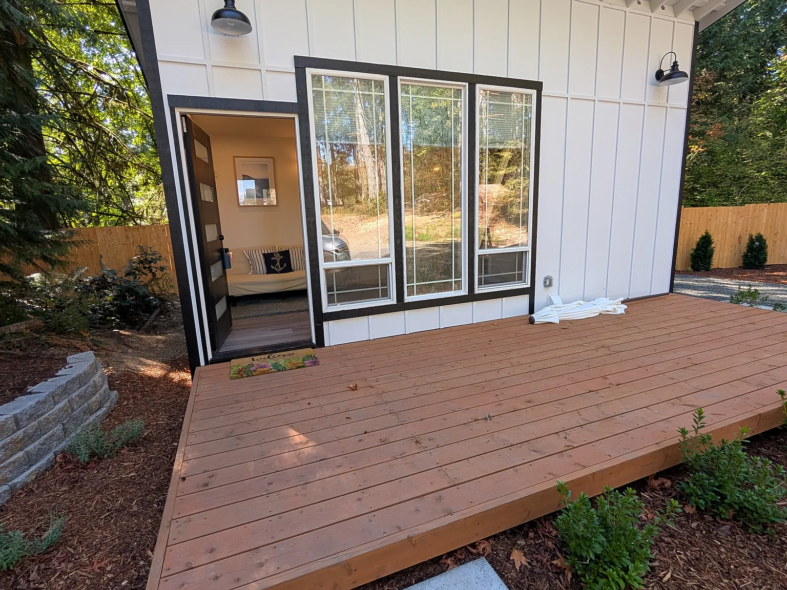 Studio, 300 sqft, $1,600 — Photo 3