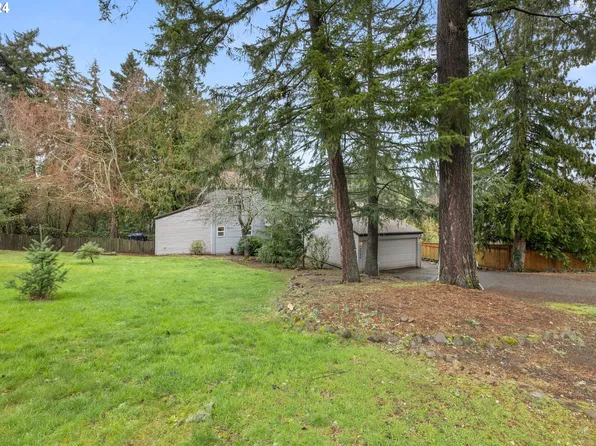 12239 SE Henderson St, Portland, OR 97236