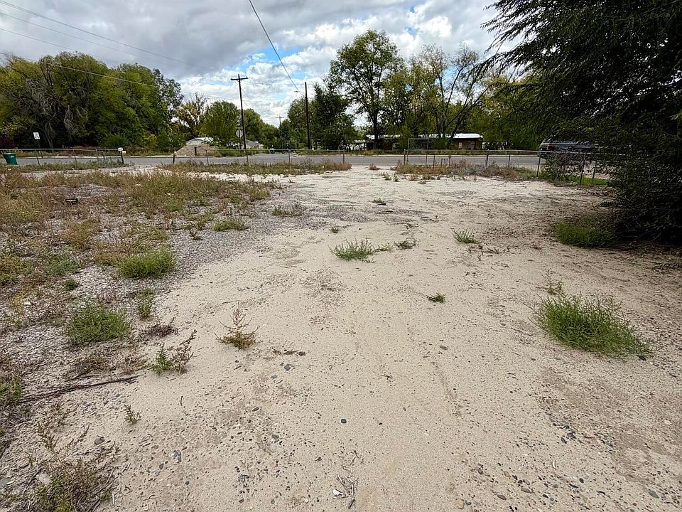 1st image of 700 N Rio Grande Ave