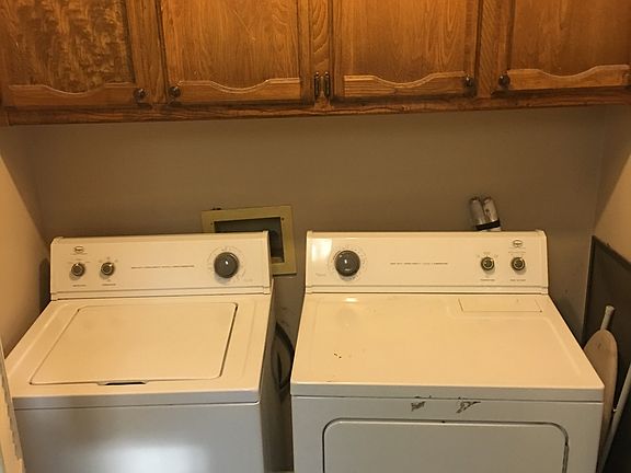washer and dryer stay