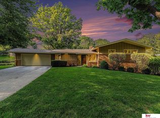 10018 Grover St, Omaha, NE 68124