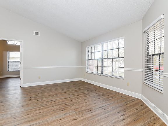 3rd image of 2601 Birchwood Ave