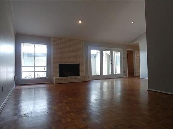 5th image of 10408 Shadow Bend Dr