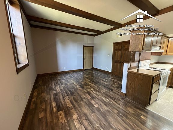 3rd image of 103 E 10th St #2
