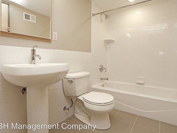 5th image of 1598 Eustis St #1598314