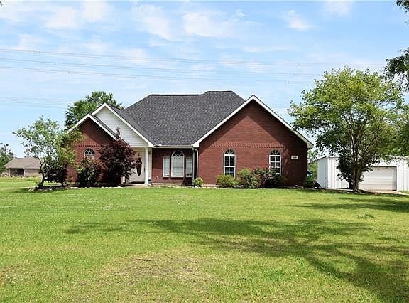 3rd image of 512 Gateway Dr