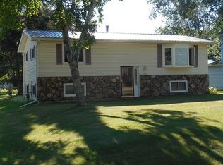 8144 Church Rd, Arpin, WI 54410