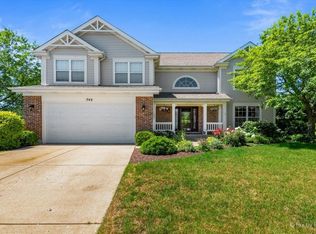 742 Brookstone Rd, Grayslake, IL 60030